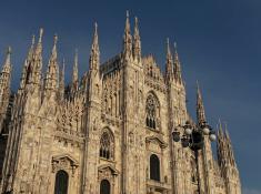 Die schönsten Spaziergänge endeten nachts mit dem beleuchteten Duomo